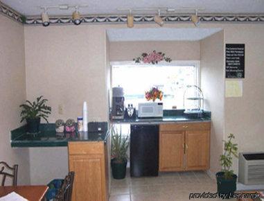 Knights Inn Hurricane Mills Εσωτερικό φωτογραφία