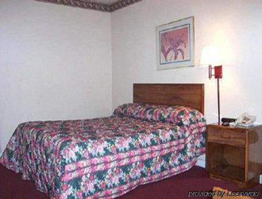 Knights Inn Hurricane Mills Δωμάτιο φωτογραφία
