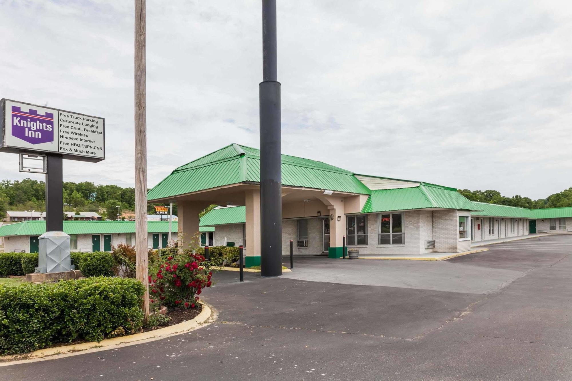 Knights Inn Hurricane Mills Εξωτερικό φωτογραφία